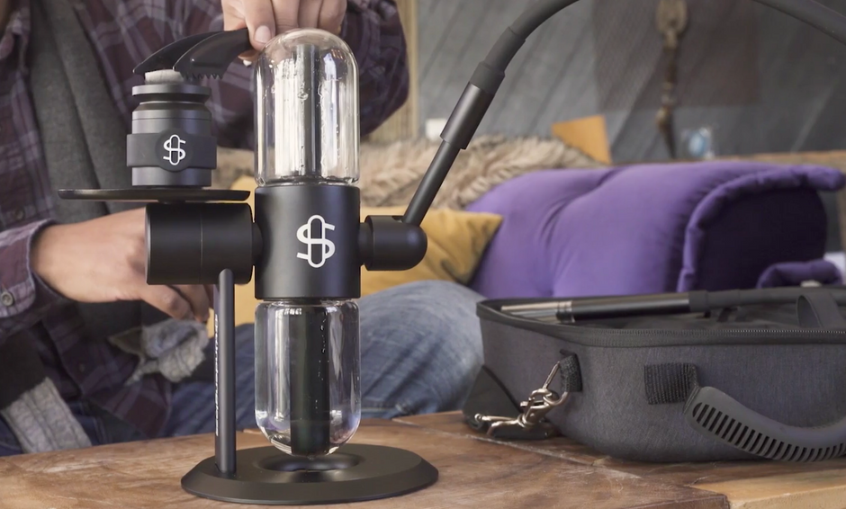 Revolutionizing Your Smoking Experience: Introducing the Stündenglass Kompact Gravity Infuser at Cloud SS